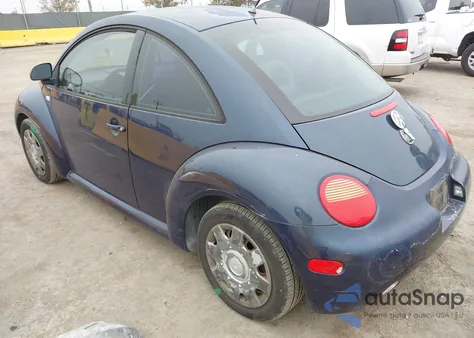 2000 Volkswagen New Beetle Gls z USA, uszkodzony, nr VIN 3VWCC21C6YM431702